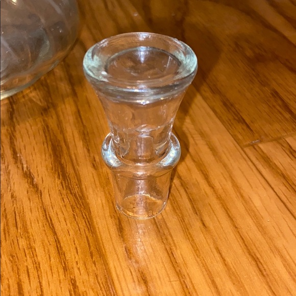 Vintage Anchor Hocking Collectible Glass Cruet - Picture 5 of 7